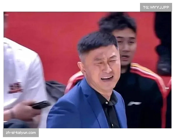 杜锋季后赛临场战术受质疑 广东阵地战打法简单犯规累积难破局